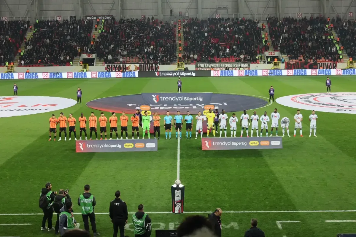 Arca Çorum FK, Rizespor'u 2-1 mağlup etti