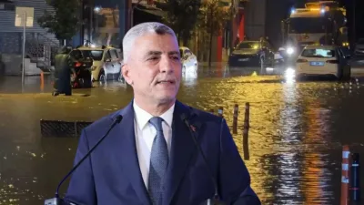 İstanbul'da selden etkilenen esnafa 80 milyon lira destek